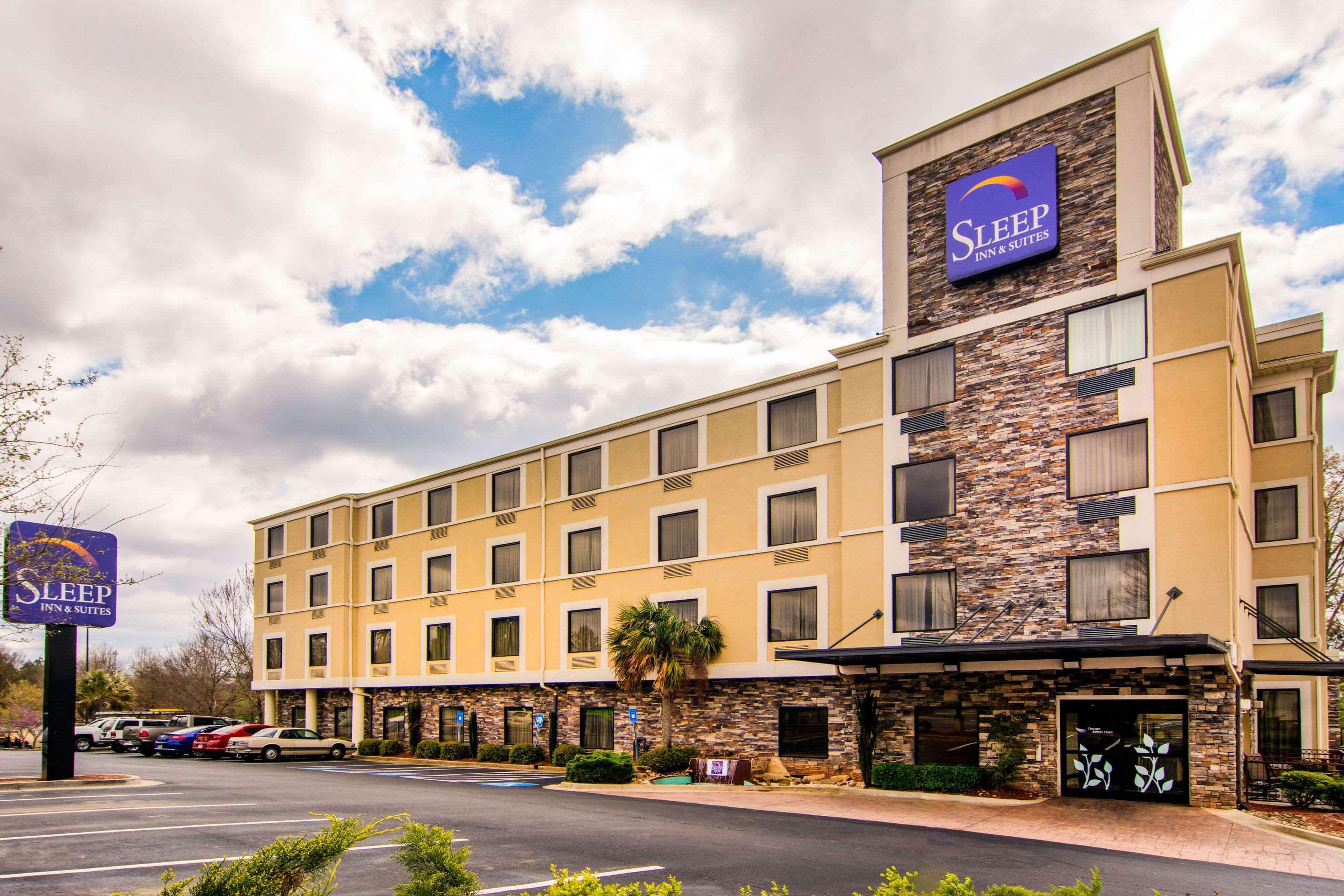 Sleep Inn&suites Hotel 2*