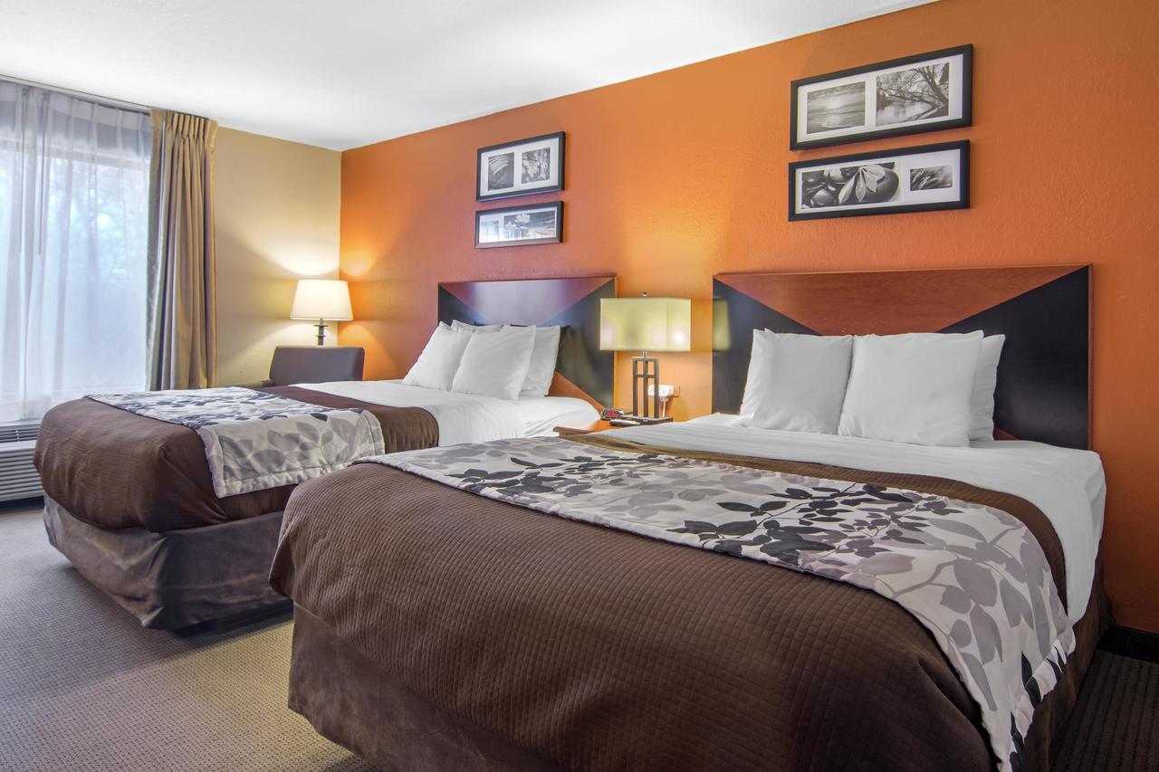 Sleep Inn&suites Hotel 2*